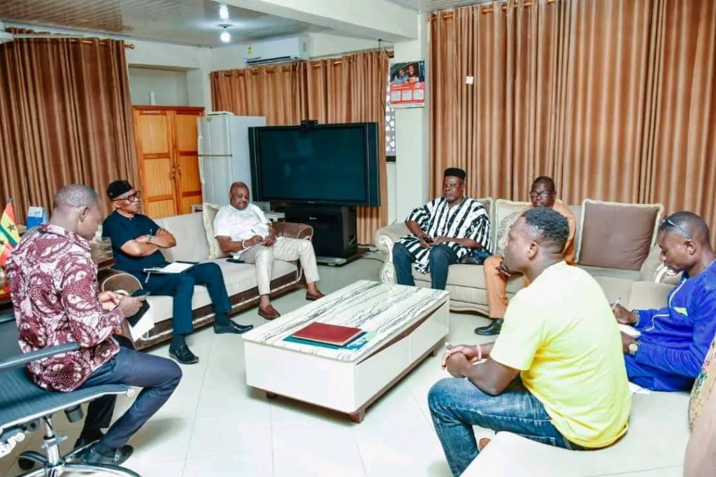 Nadowli-Kaleo: Takpo SHS Board Engages With Upper West Minister On Infrastructure&nbsp;Development