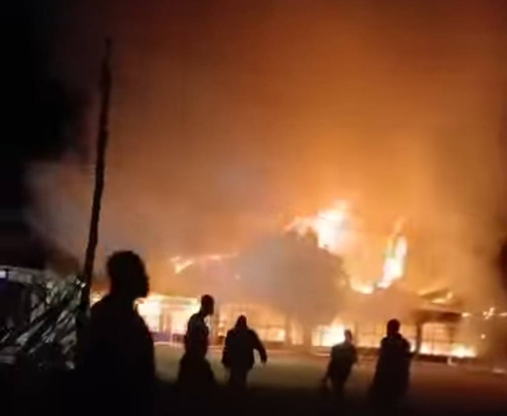 Sissala East : Seven Shops Loaded with Maize, Soybean and Cement Razed by Fire&nbsp;Tumu