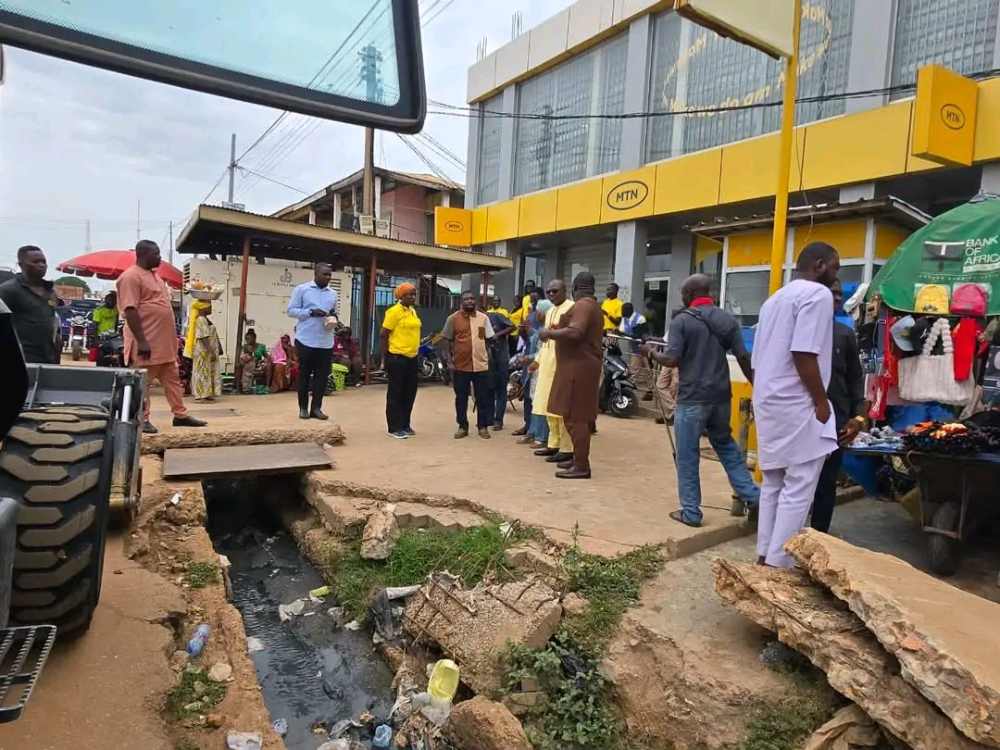Wa MCE Hands Over Drainage Site to Contractor Near MTN Head&nbsp;Office