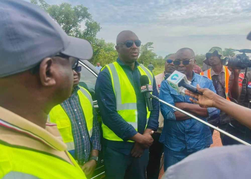 Upper West: Roads Minister commends contractor for consistently staying ahead of&nbsp;schedule