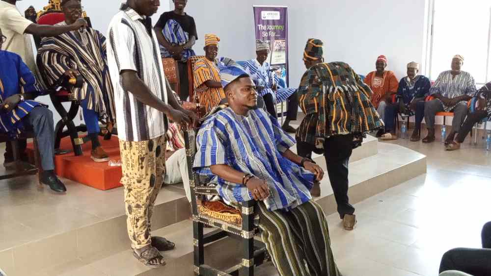 Jirapa Naa Bestows Chieftaincy Title on Parrot&nbsp;Mouth