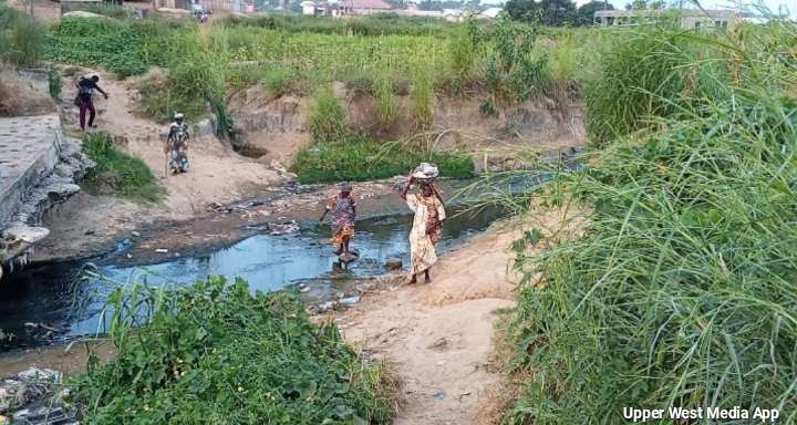 Wa: Traders, Residents of Mangu Appeal for Assembly to Fix An Abandoned Road Connecting New Market to 10&nbsp;Communities